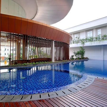 Antero Hotel Jababeka Чикаранг Экстерьер фото