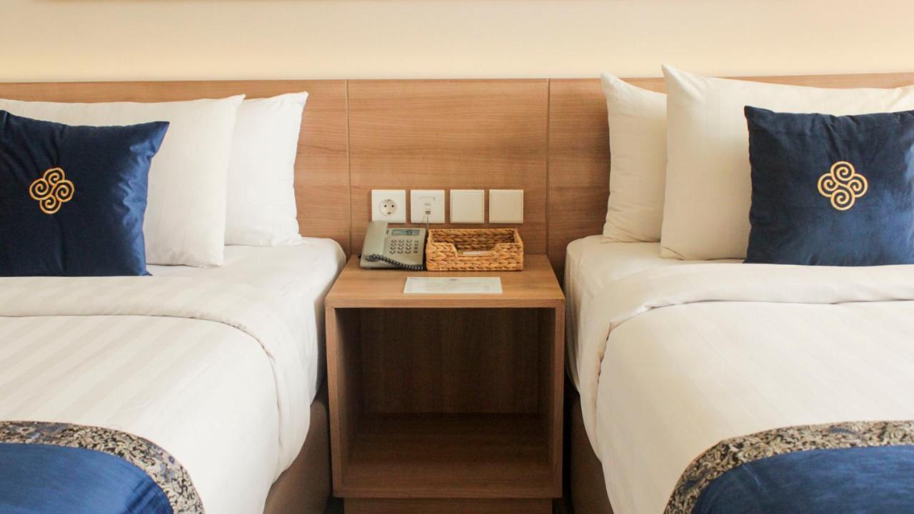 Antero Hotel Jababeka Чикаранг Экстерьер фото